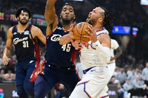 尼克斯今年有望成为首个双冠王！此前2年湖人、雄鹿都止步首轮